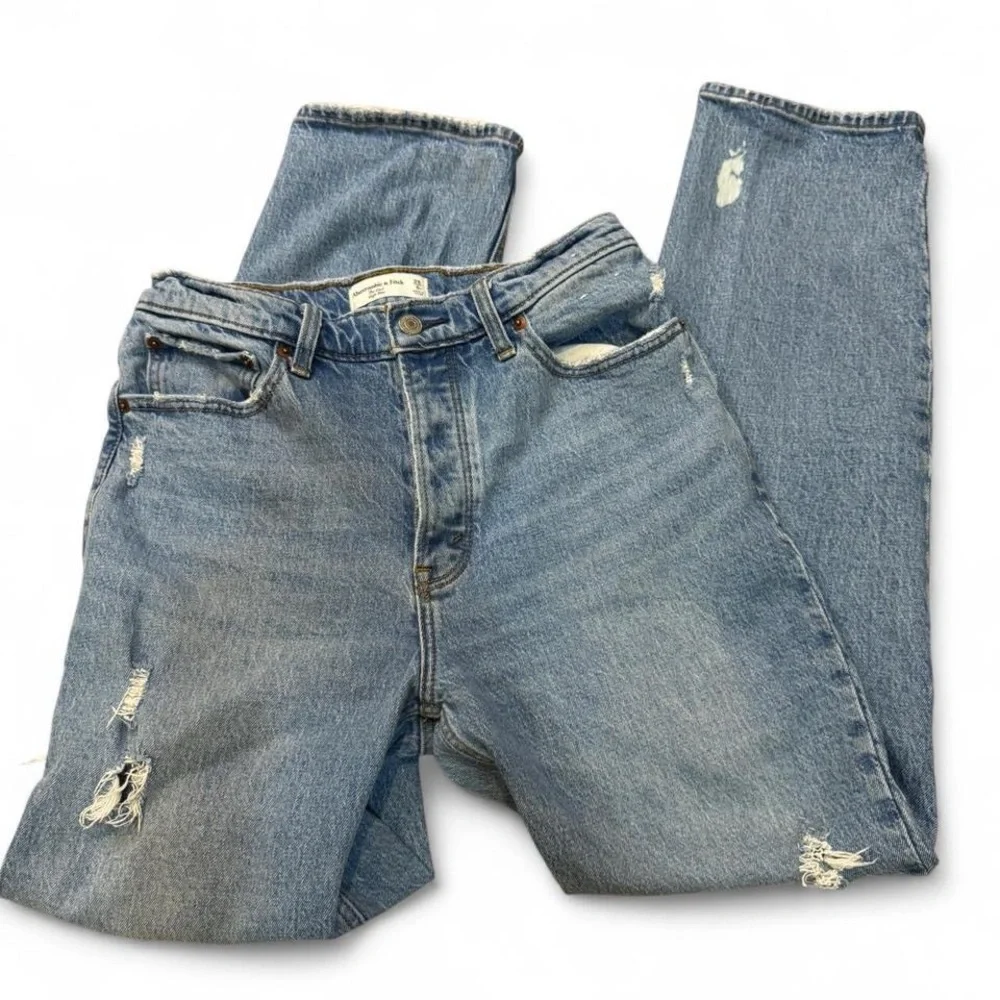 Abercrombie & Fitch The Dad High Rise Distressed Straight Leg Jeans 28/6R
